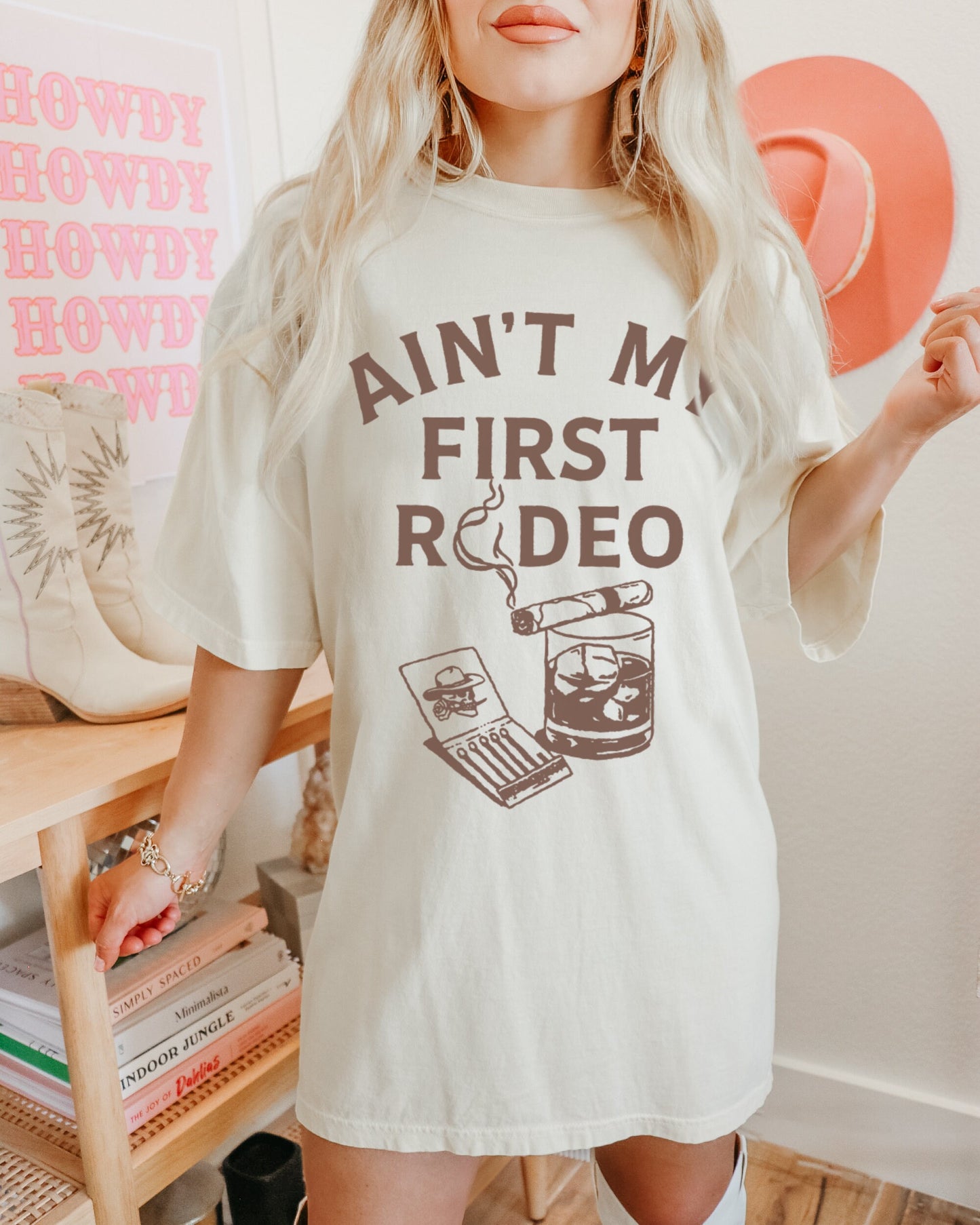 Aint My First Rodeo Shirt, Western Graphic Tees, Country Concert Shirt, Cute Western Shirts, Trendy Western, Cowgirl Rodeo Tee, Cowboy Tee