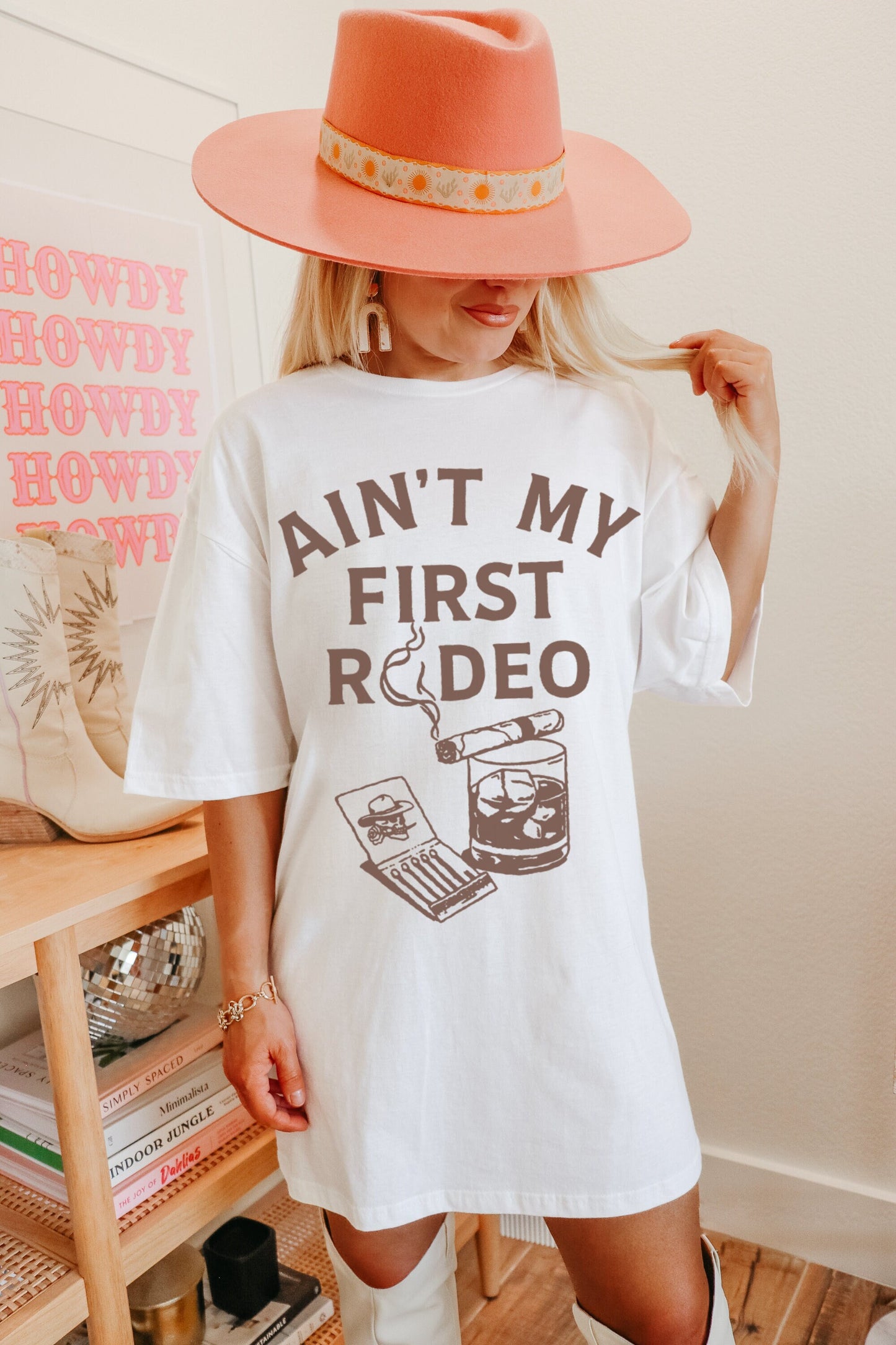 Aint My First Rodeo Shirt, Western Graphic Tees, Country Concert Shirt, Cute Western Shirts, Trendy Western, Cowgirl Rodeo Tee, Cowboy Tee