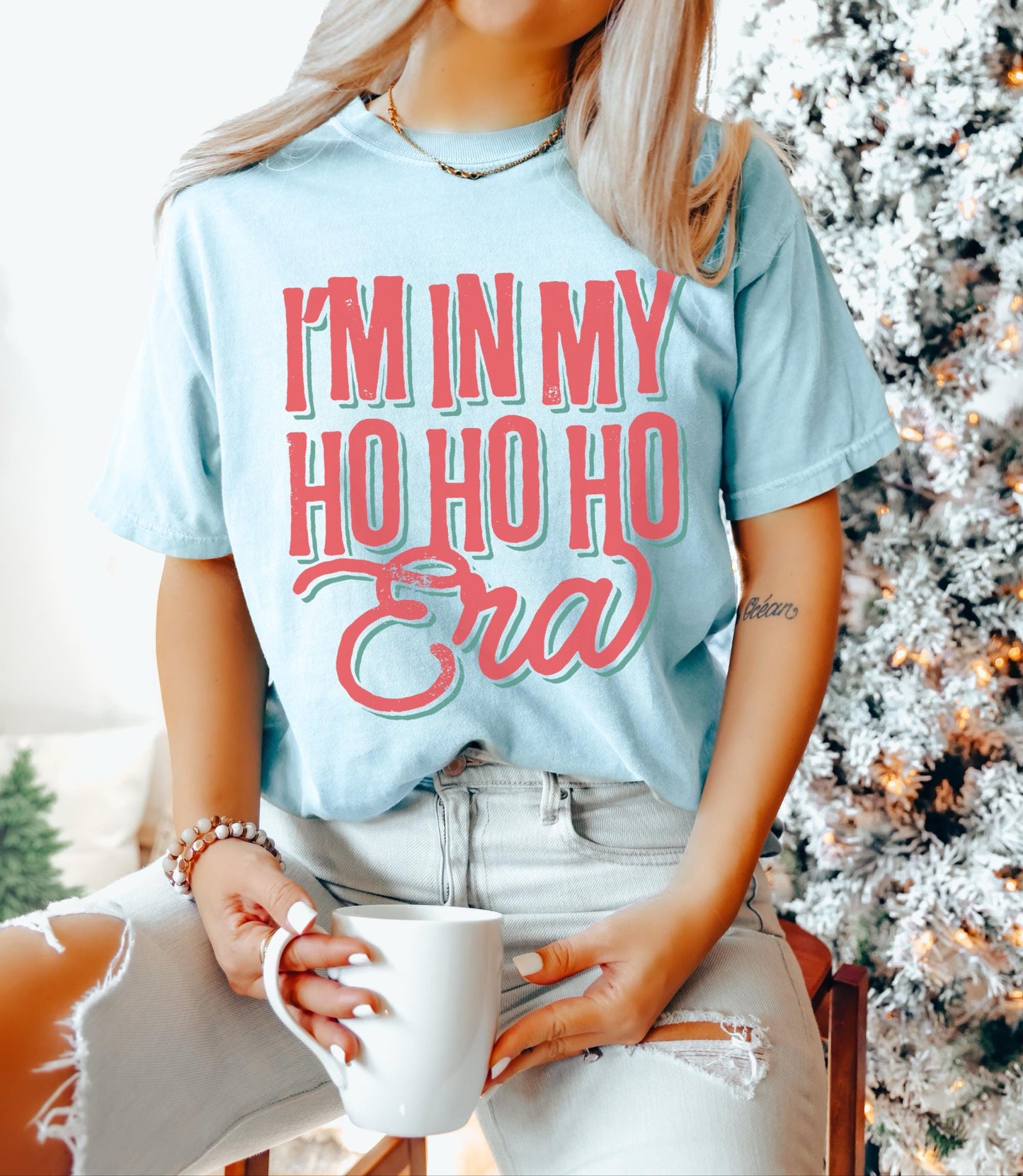 Hohoho Shirt, Retro Santa Shirt, Funny Xmas Shirt, Cute Christmas Tee, Retro Holiday Shirt, Holiday Party Shirt, Trendy Christmas Shirt