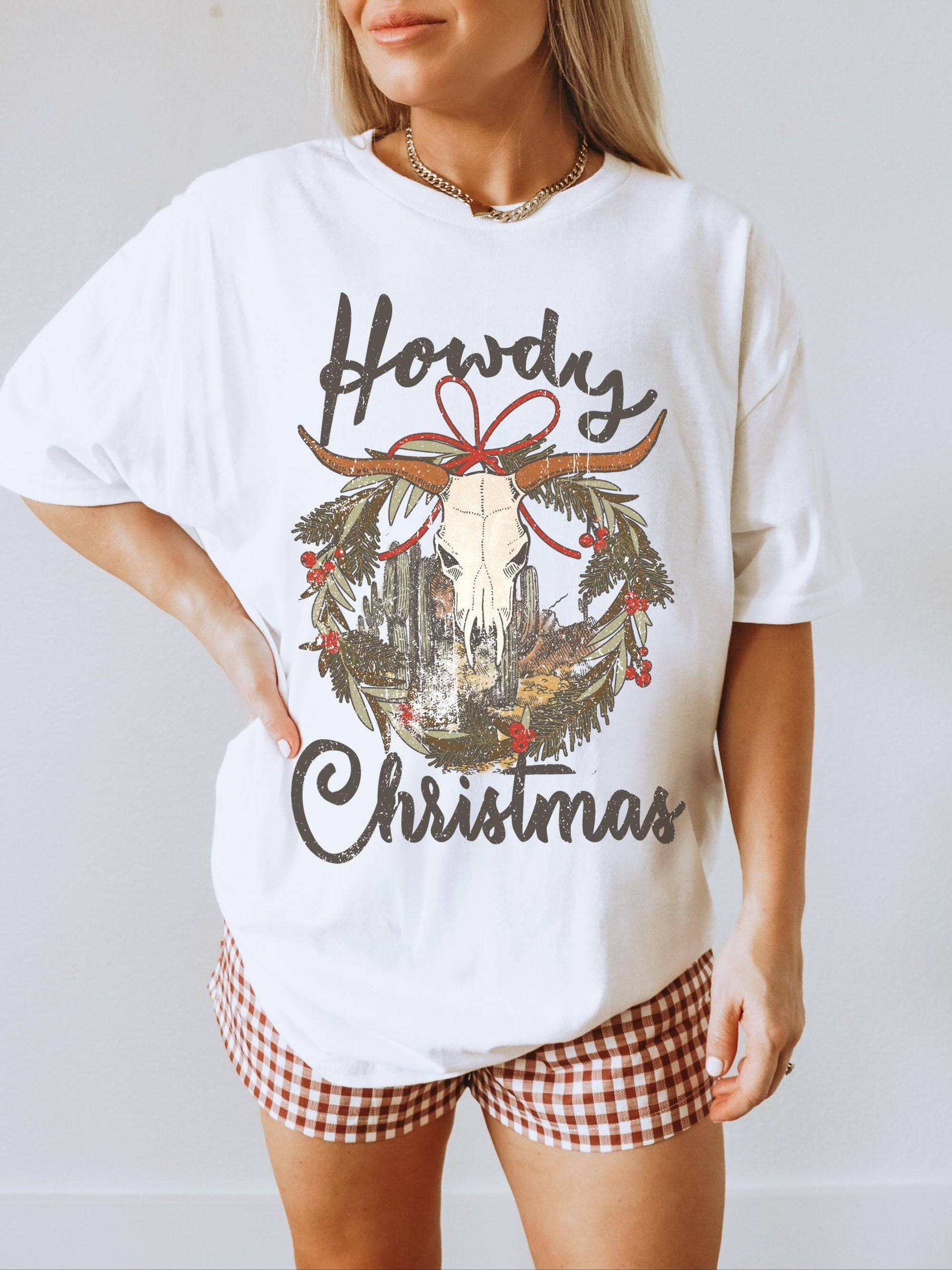 Howdy Christmas Shirt, Western Christmas Shirt, Cowboy Christmas Shirt, Country Christmas, Cowgirl Christmas Shirt, Trendy Xmas Tee, Cow Tee